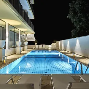 Palace Regina Hotel